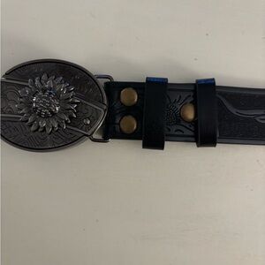Source Unknown Black Leather Belt with Sunflower Buckle